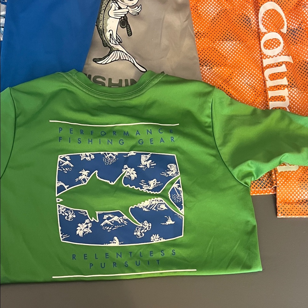 Kids. Columbia Outdoor Shirt Collection - set of 5. (Size: 8) - Picture 4 of 15